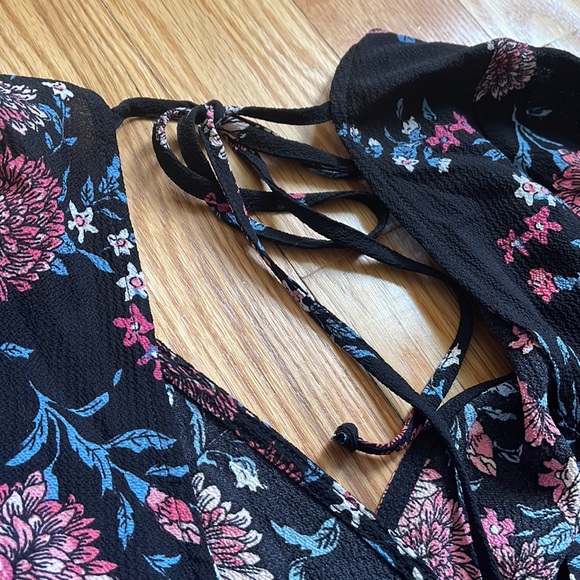 Romper - Picture 4 of 5